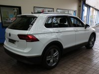 USED 2019 19 VOLKSWAGEN TIGUAN 1.5 SEL TSI EVO DSG 5d 148 BHP SAT NAV PANORAMIC SUNROOF PARKING SENSORS 1 OWNER 6 MONTHS GOLD WARRANTY