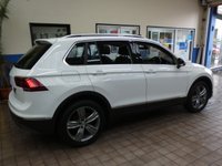 USED 2019 19 VOLKSWAGEN TIGUAN 1.5 SEL TSI EVO DSG 5d 148 BHP SAT NAV PANORAMIC SUNROOF PARKING SENSORS 1 OWNER 6 MONTHS GOLD WARRANTY