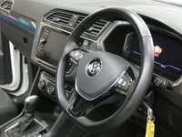 USED 2019 19 VOLKSWAGEN TIGUAN 1.5 SEL TSI EVO DSG 5d 148 BHP SAT NAV PANORAMIC SUNROOF PARKING SENSORS 1 OWNER 6 MONTHS GOLD WARRANTY