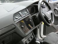 USED 2019 19 VOLKSWAGEN TIGUAN 1.5 SEL TSI EVO DSG 5d 148 BHP SAT NAV PANORAMIC SUNROOF PARKING SENSORS 1 OWNER 6 MONTHS GOLD WARRANTY