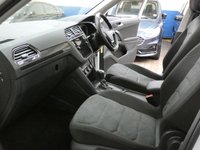 USED 2019 19 VOLKSWAGEN TIGUAN 1.5 SEL TSI EVO DSG 5d 148 BHP SAT NAV PANORAMIC SUNROOF PARKING SENSORS 1 OWNER 6 MONTHS GOLD WARRANTY
