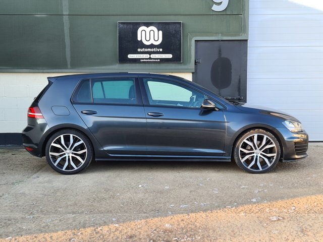 View our VOLKSWAGEN GOLF