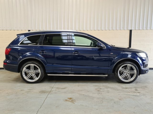 View our AUDI Q7