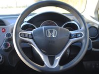 USED 2010 60 HONDA JAZZ 1.3 I-VTEC ES 5d 98 BHP www.suffolkcarcentre.co.uk - Located at Ilketshall
