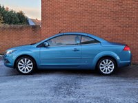 USED 2010 10 FORD FOCUS 2.0 CC3 2d 144 BHP 