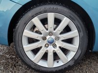 USED 2010 10 FORD FOCUS 2.0 CC3 2d 144 BHP 