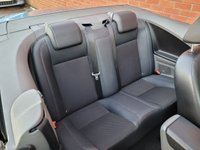 USED 2010 10 FORD FOCUS 2.0 CC3 2d 144 BHP 