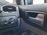 USED 2010 10 FORD FOCUS 2.0 CC3 2d 144 BHP 