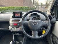 USED 2011 61 TOYOTA AYGO 1.0 VVT-I GO 5d 67 BHP 