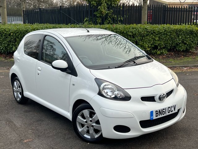 2011 61 Toyota Aygo 1.0 VVT-I GO 5d 67 BHP