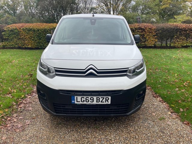 View our CITROEN BERLINGO