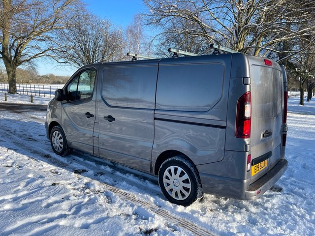 View our VAUXHALL VIVARO