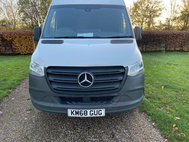 View our MERCEDES-BENZ SPRINTER
