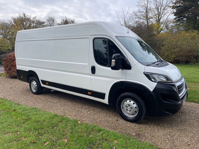 View our PEUGEOT BOXER