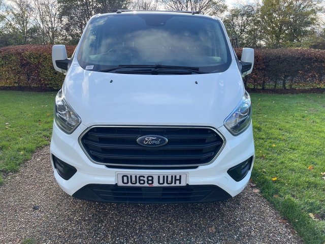 View our FORD TRANSIT CUSTOM
