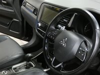 USED 2019 69 MITSUBISHI OUTLANDER 2.0 EXCEED 5d 148 BHP SAT NAV LEATHER HEATED CRUISE 1 OWNER MITSUBISHI WARRANTY TILL DEC 2024