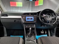 USED 2017 17 VOLKSWAGEN TIGUAN 2.0 SE NAVIGATION TDI BMT DSG 5d 148 BHP 