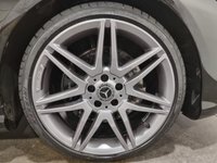USED 2015 15 MERCEDES-BENZ E-CLASS 3.5 E400 AMG LINE 2d 329 BHP 