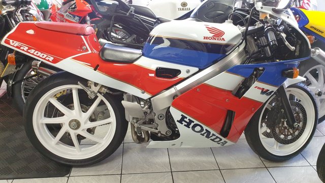 1990 H Honda Vfr 400 RL NC30 Sports Classic
