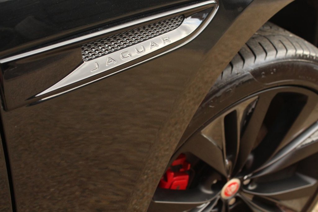 2019 Jaguar F-Pace S Awd £34,990 