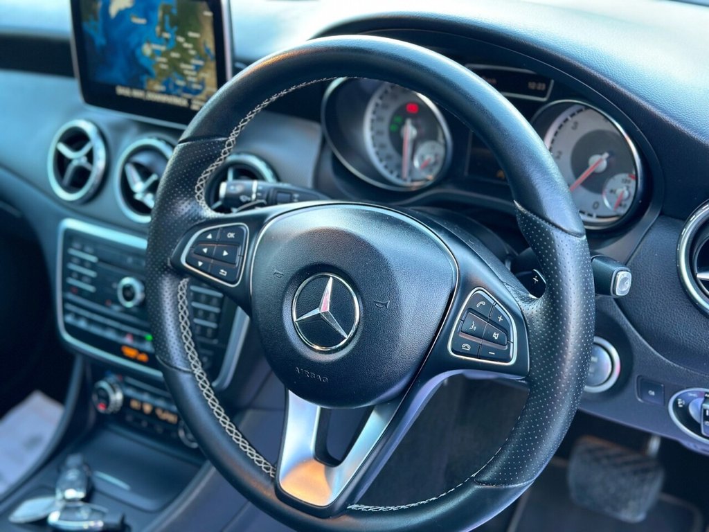 USED 2016 16 MERCEDES-BENZ GLA-CLASS 2.1 GLA 220 D 4MATIC SPORT PREMIUM PLUS 5d 174 BHP FULL BLACK LEATHER INTERIOR