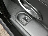 USED 2012 62 RENAULT CLIO 1.2 DYNAMIQUE TOMTOM 16V 3d 75 BHP CAMBELT & WATER PUMP RECENTLY CHANGED, TOMTOM SAT NAV, CRUISE CONTROL & SPEED LIMITER, BLACK HALF LEATHER INTERIOR, ALLOY WHEELS, AIR CONDITIONING, MANUAL GEARBOX, FRONT FOG LIGHTS, LEATHER MULTIFUNCTION STEERING WHEEL, REMOTE CENTRAL LOCKING, STEERING COLUMN REMOTE CONTROLS, RCA INPUT SOCKET, TRIP COMPUTER, ELECTRIC WINDOWS, ELECTRIC MIRRORS, ISO FIX, FOLDING REAR SEATS, 3X 3 POINT REAR SEAT BELTS
