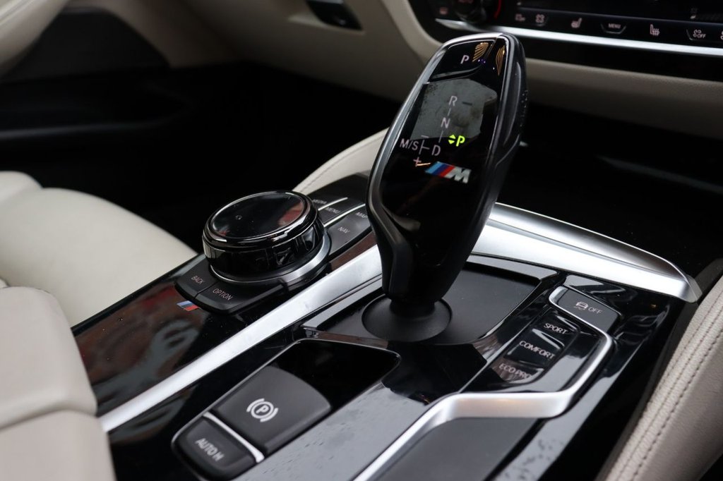 2017 BMW 5 Series 530d M Sport £24,800