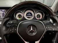 USED 2013 63 MERCEDES-BENZ E-CLASS 2.1 E220 CDI AMG SPORT 2d 170 BHP * PARK SENSORS * REV CAMERA * PRIVACY * AIR CON * CRUISE * NAV *