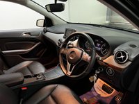 USED 2013 13 MERCEDES-BENZ B-CLASS 1.8 B180 CDI BLUEEFFICIENCY SPORT 5d 109 BHP * NAV * LEATHER * 17" ALLOYS * PRIVACY * PARK SENSORS * &pound;30 ROAD TAX *