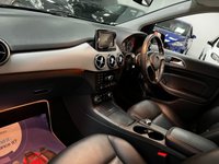 USED 2013 13 MERCEDES-BENZ B-CLASS 1.8 B180 CDI BLUEEFFICIENCY SPORT 5d 109 BHP * NAV * LEATHER * 17" ALLOYS * PRIVACY * PARK SENSORS * &pound;30 ROAD TAX *