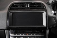 USED 2019 69 JAGUAR F-PACE 2.0 CHEQUERED FLAG AWD 5d 178 BHP +ONE OWNER, FULL SERVICE HISTORY+