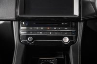 USED 2019 69 JAGUAR F-PACE 2.0 CHEQUERED FLAG AWD 5d 178 BHP +ONE OWNER, FULL SERVICE HISTORY+
