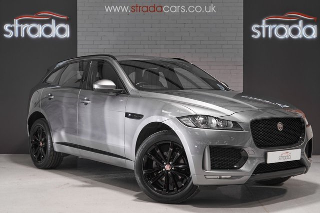 2019 69 Jaguar F-Pace 2.0 CHEQUERED FLAG AWD 5d 178 BHP