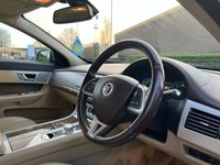 USED 2012 12 JAGUAR XF 2.2 D PREMIUM LUXURY 4d 190 BHP 