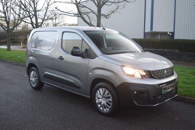 2022 71 Peugeot Partner 0.0 PROFESSIONAL PREMIUM L1 135 BHP