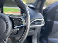 USED 2017 17 JAGUAR F-PACE 2.0d (240) AWD Portfolio 5dr Auto (Panoramic Sunroof / Heads Up Display / Virtual Digital Widescreen Touch Pro) !! NATIONWIDE DELIVERY AVAILABLE !!