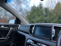 USED 2016 16 KIA SPORTAGE 2.0 CRDI KX-4 5d 182 BHP Panoramic Roof