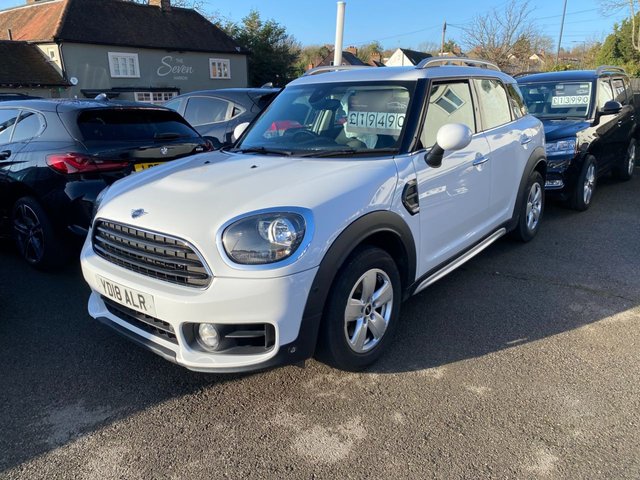 2018 18 MINI Countryman 1.5 COOPER 5d 134 BHP