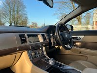 USED 2014 14 JAGUAR XF 2.2 D LUXURY 4d 163 BHP 