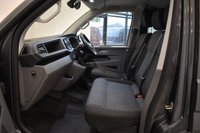 USED 2021 70 VOLKSWAGEN TRANSPORTER T6.1 T32 2.0 TDI 150PS DSG HIGHLINE KOMBI SWB 6 Seat Factory Kombi