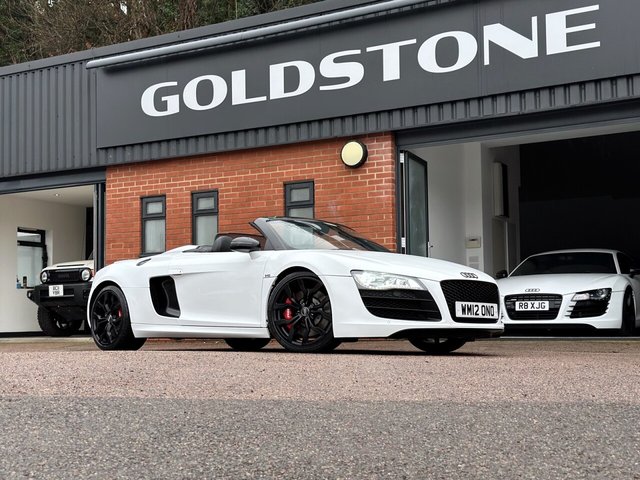 2012 12 Audi R8 5.2L SPYDER V10 QUATTRO 2d 518 BHP