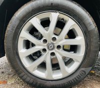 USED 2016 16 RENAULT KADJAR 1.5 DYNAMIQUE NAV DCI 5d 110 BHP AUTOMATIC SAT NAV NIL ROAD FUND LICENCE