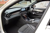 USED 2018 63 MERCEDES-BENZ C-CLASS 2.0 C 220 D AMG LINE PREMIUM PLUS 4d 192 BHP PREMIUM + / PAN ROOF / FMBSH