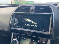 USED 2019 69 JAGUAR XE 2.0 R-DYNAMIC SE 4d 247 BHP 