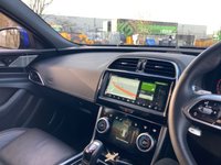 USED 2019 69 JAGUAR XE 2.0 R-DYNAMIC SE 4d 247 BHP 