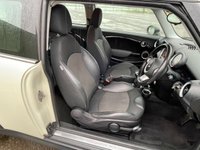 USED 2010 10 MINI CLUBMAN 1.6 COOPER 5d 118 BHP VERY CLEAN + CHILI PACK