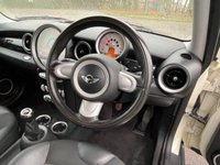 USED 2010 10 MINI CLUBMAN 1.6 COOPER 5d 118 BHP VERY CLEAN + CHILI PACK