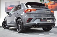 USED 2019 69 VOLKSWAGEN T-ROC 2.0 R TSI 4MOTION DSG 5d AUTO 296 BHP SIDE STEPS / FULL VW HISTORY