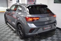USED 2019 69 VOLKSWAGEN T-ROC 2.0 R TSI 4MOTION DSG 5d AUTO 296 BHP SIDE STEPS / FULL VW HISTORY
