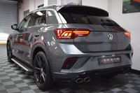 USED 2019 69 VOLKSWAGEN T-ROC 2.0 R TSI 4MOTION DSG 5d AUTO 296 BHP SIDE STEPS / FULL VW HISTORY